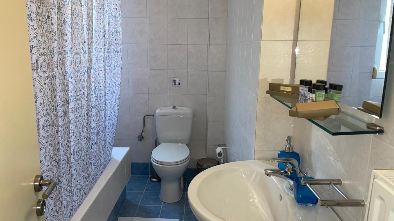 Central Comfy Home Kalamata Ngoại thất bức ảnh