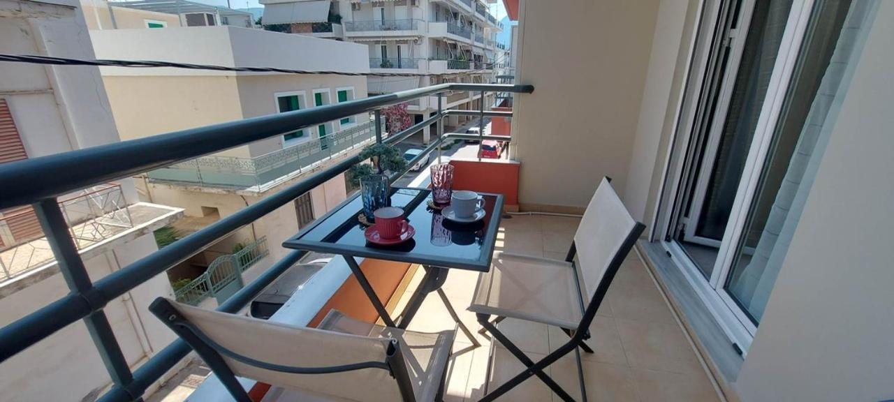 Central Comfy Home Kalamata Ngoại thất bức ảnh